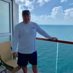 Meet your Posher, Chuck